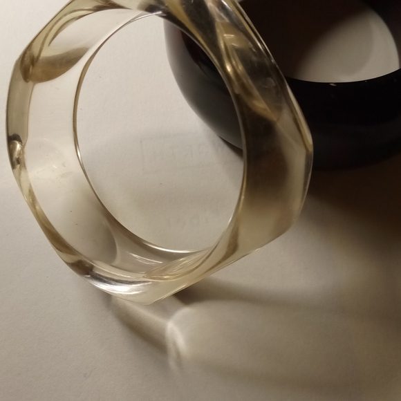 Vintage 60-70s Transparent Modernist Bangle - Picture 1 of 8